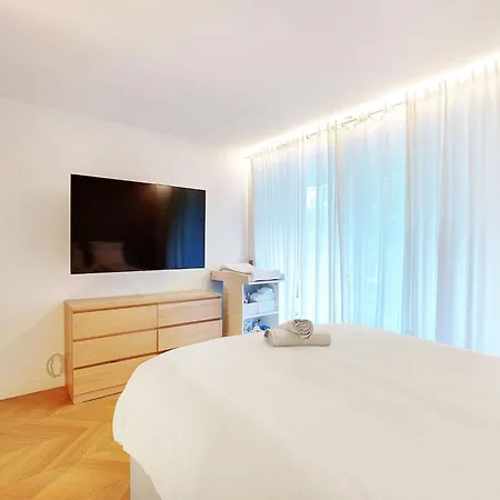 Chic With Garden - 1bd 2p -